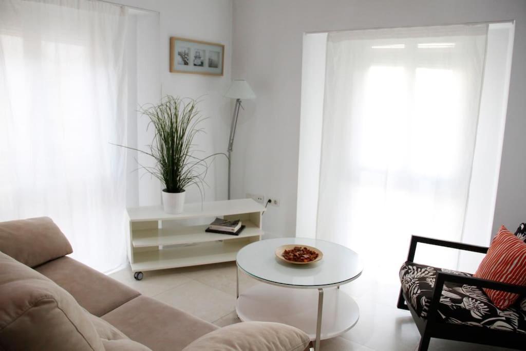 גרנדה Cosy Apartment / Literally At The Foot Of Alhambra מראה חיצוני תמונה